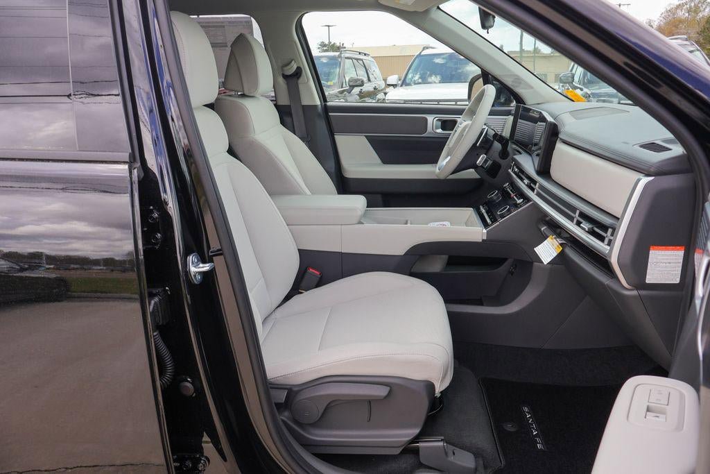 New 2026 Hyundai Santa Fe SE FWD image 8