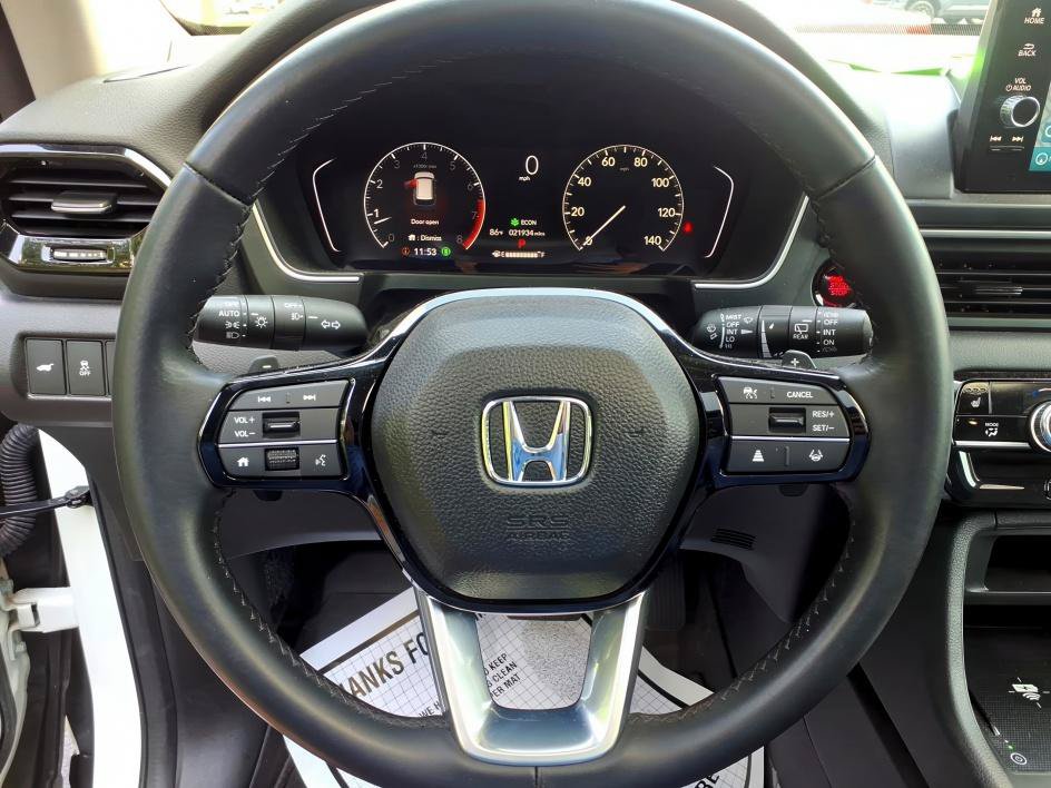 Used 2023 Honda Pilot Touring image 25
