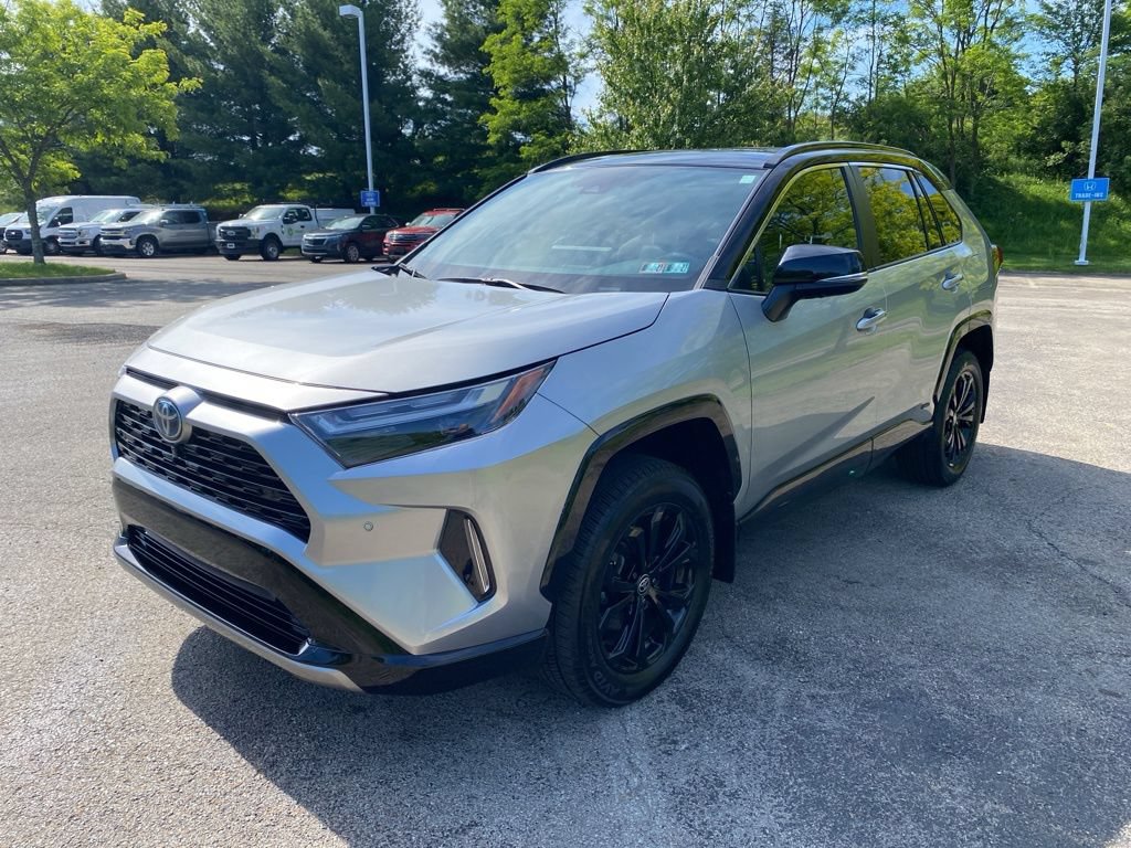 Used 2023 Toyota RAV4 XSE AWD/4WD image 7