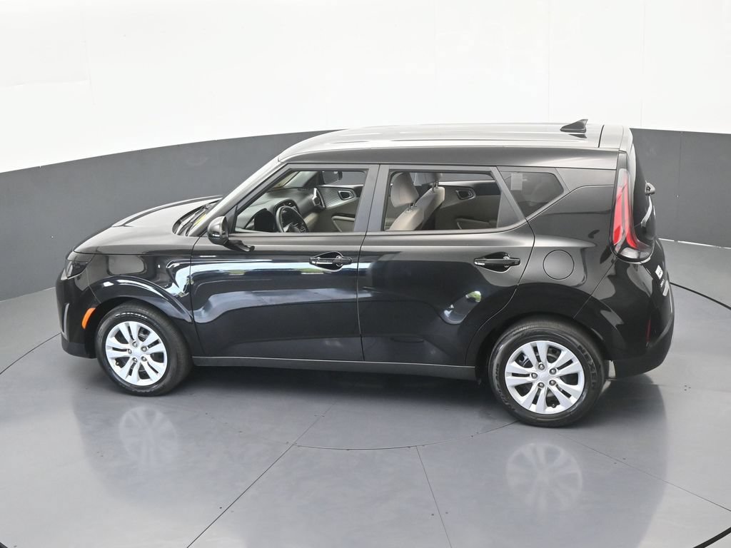 Used 2023 Kia Soul LX FWD image 36