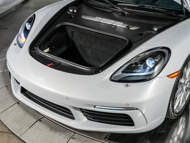 Certified 2025 Porsche 718 Cayman RWD image 16