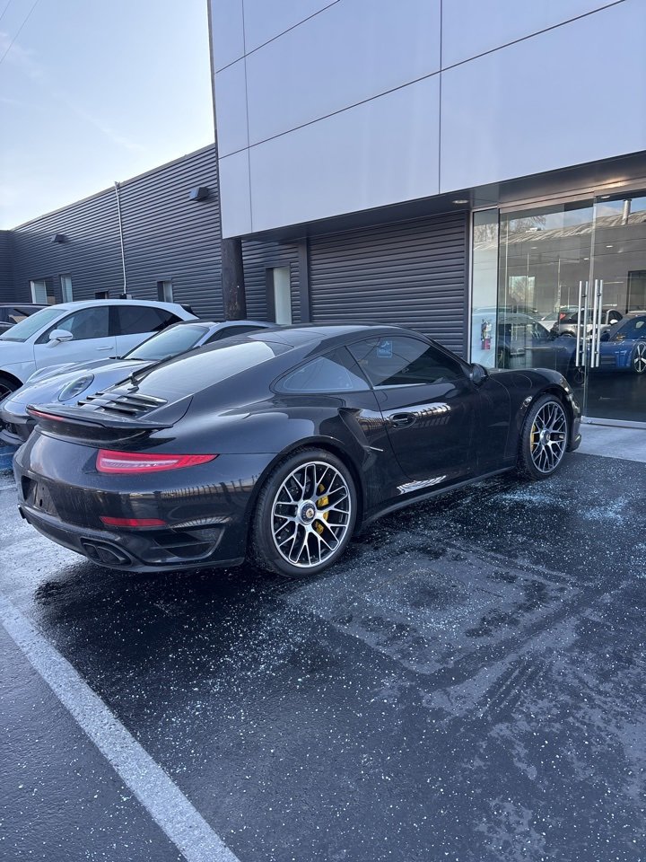 Used 2014 Porsche 911 Turbo S image 39