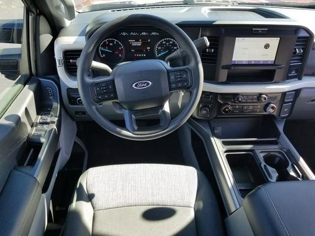 New 2026 Ford F450 XLT image 22