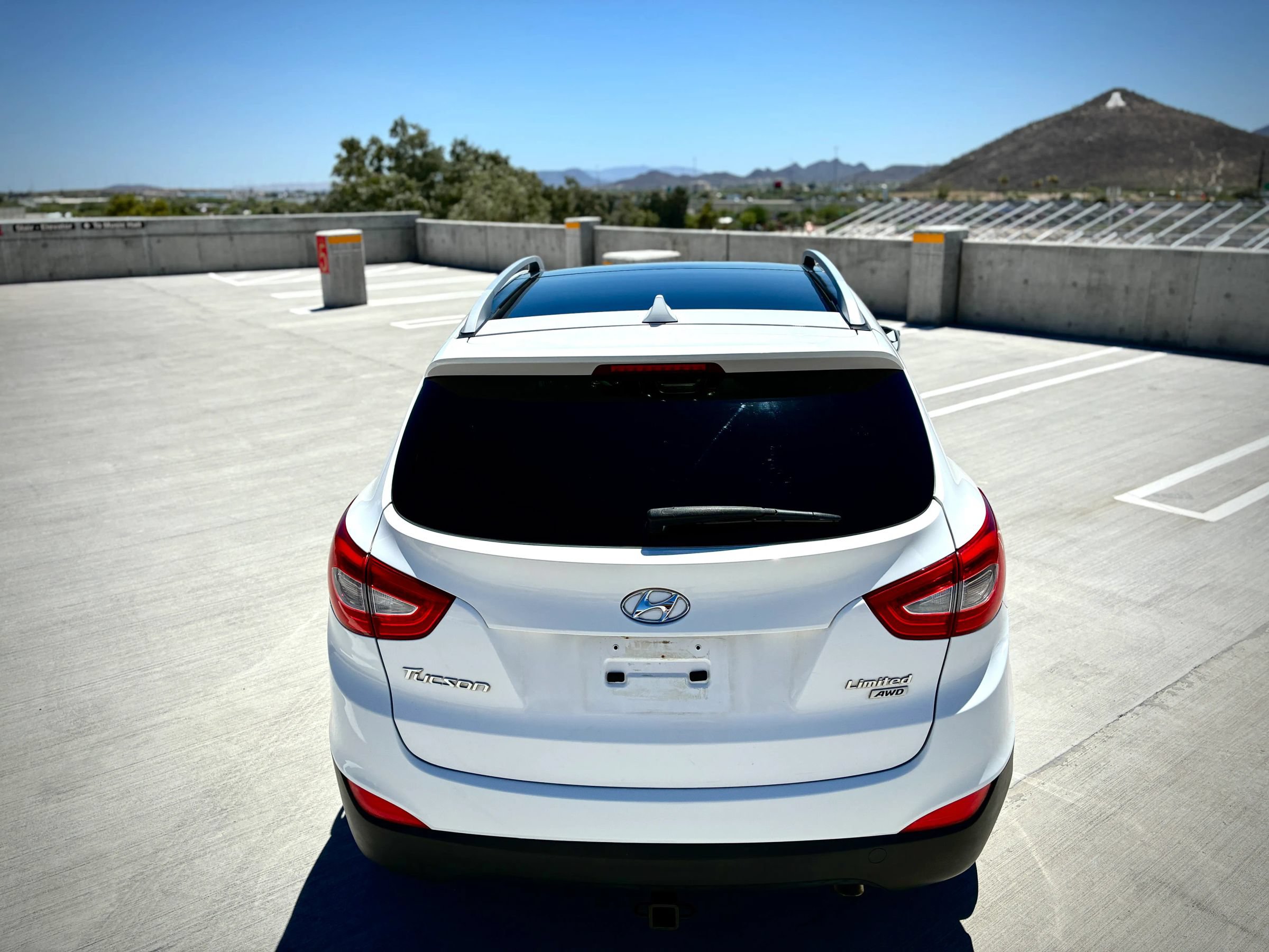 Used 2015 Hyundai Tucson Limited w/ Option Group 03 AWD/4WD image 7