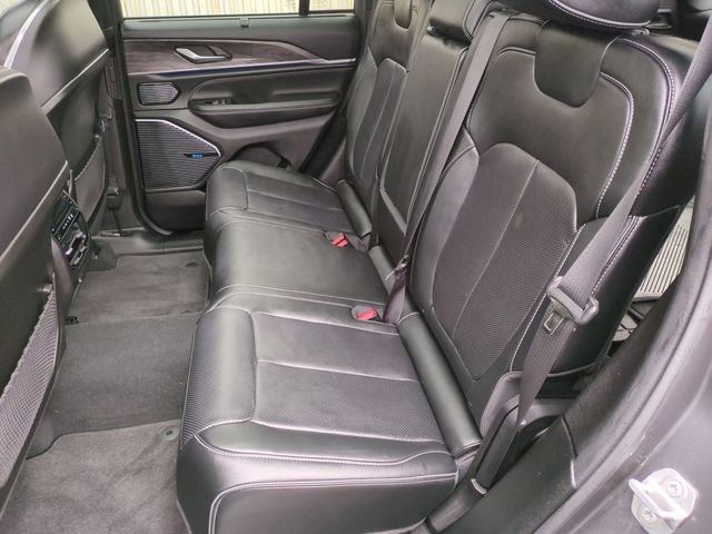 Certified 2022 Jeep Grand Cherokee Overland w/ Adv Protech Group III image 26