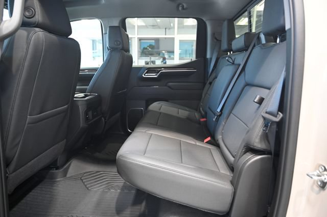 New 2026 Chevrolet Silverado 1500 RST w/ Dark Appearance Package AWD/4WD image 12