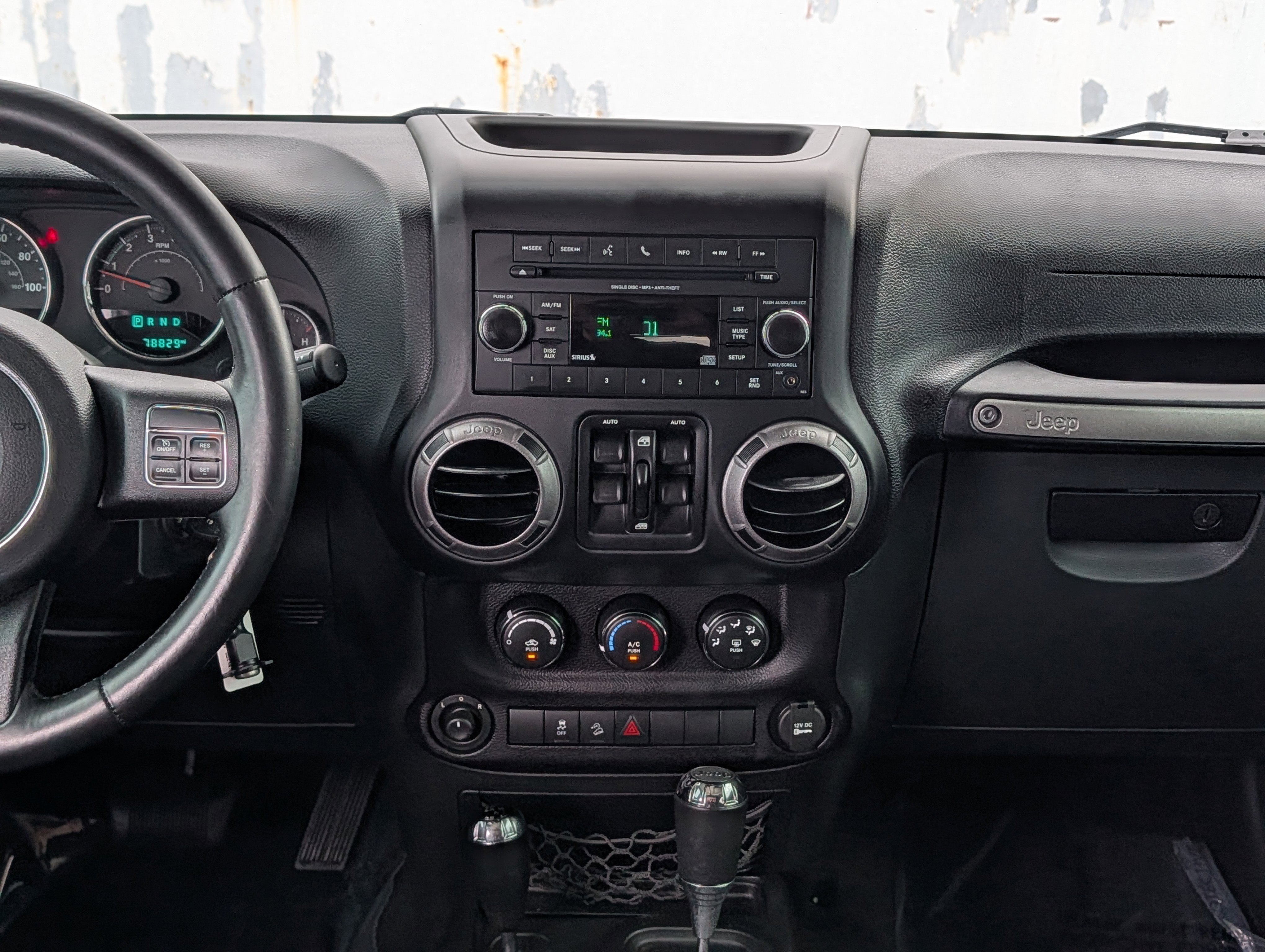 Used 2015 Jeep Wrangler Unlimited Sport w/ Quick Order Package 24S AWD/4WD image 18