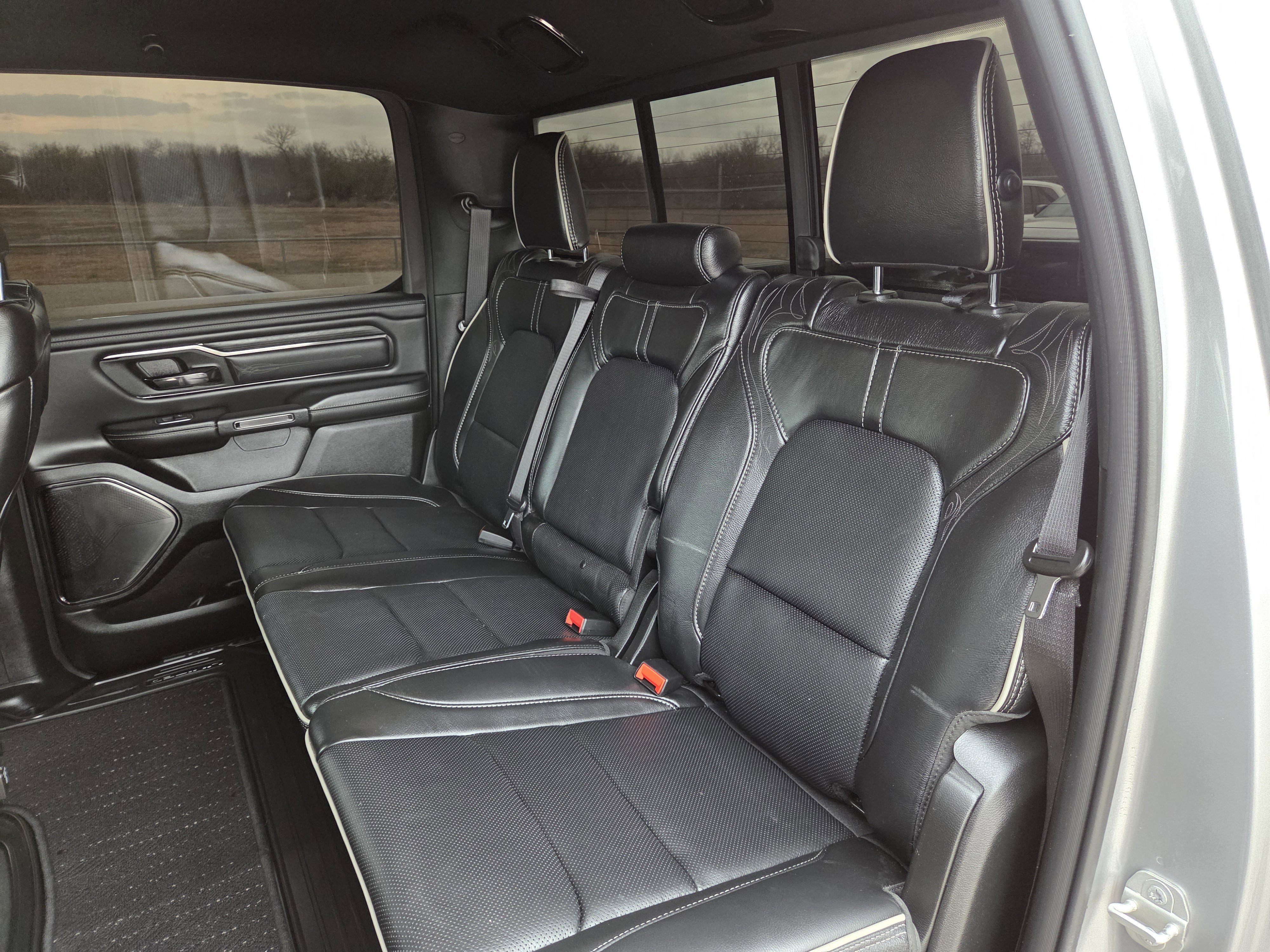 Used 2024 RAM 1500 Limited image 23