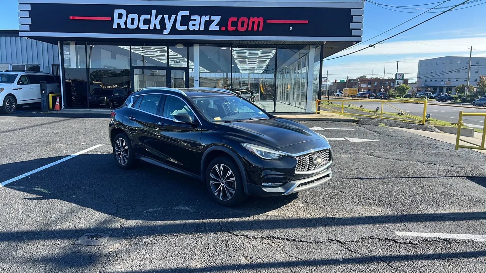 Used 2017 INFINITI QX30 Premium w/ Navigation Package