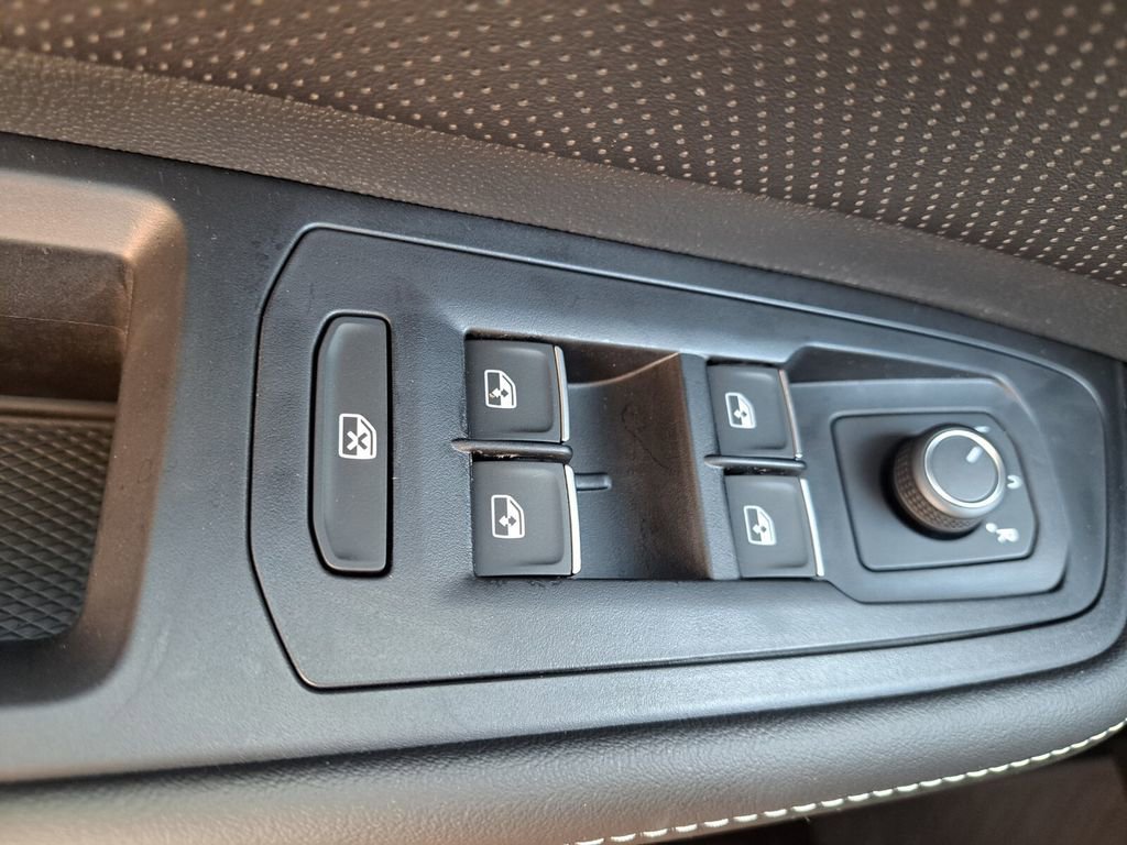 New 2026 Volkswagen Atlas SE image 17