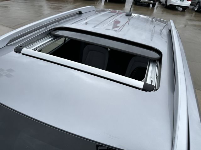 Used 2024 Hyundai Venue SEL FWD image 31