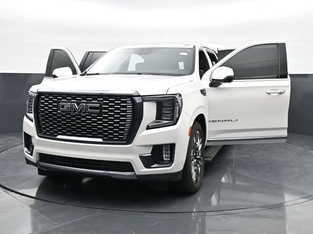Used 2023 GMC Yukon XL Denali Ultimate AWD/4WD image 48