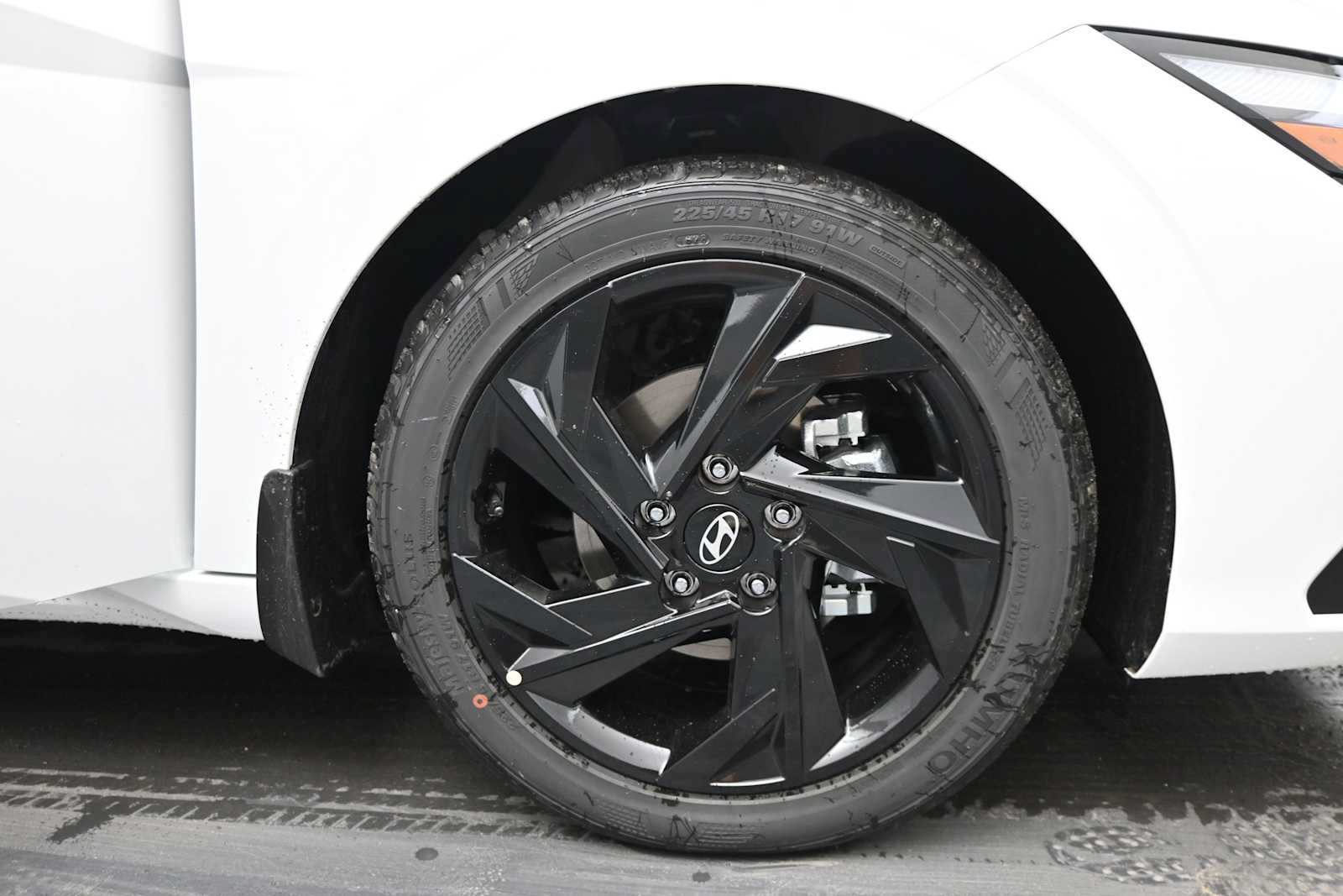 New 2026 Hyundai Elantra SEL Sport FWD image 10