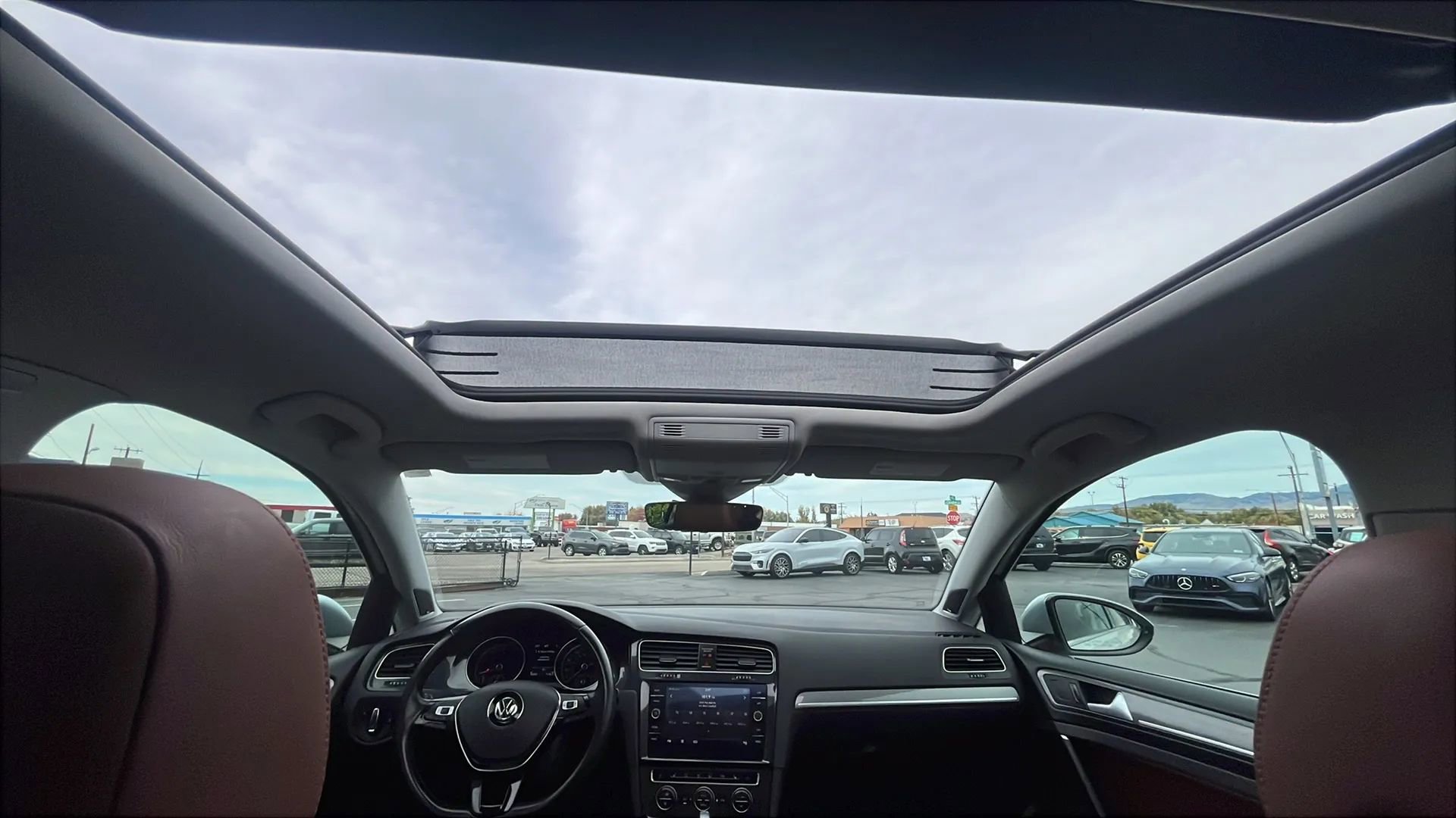 Used 2018 Volkswagen Golf Alltrack SEL image 13