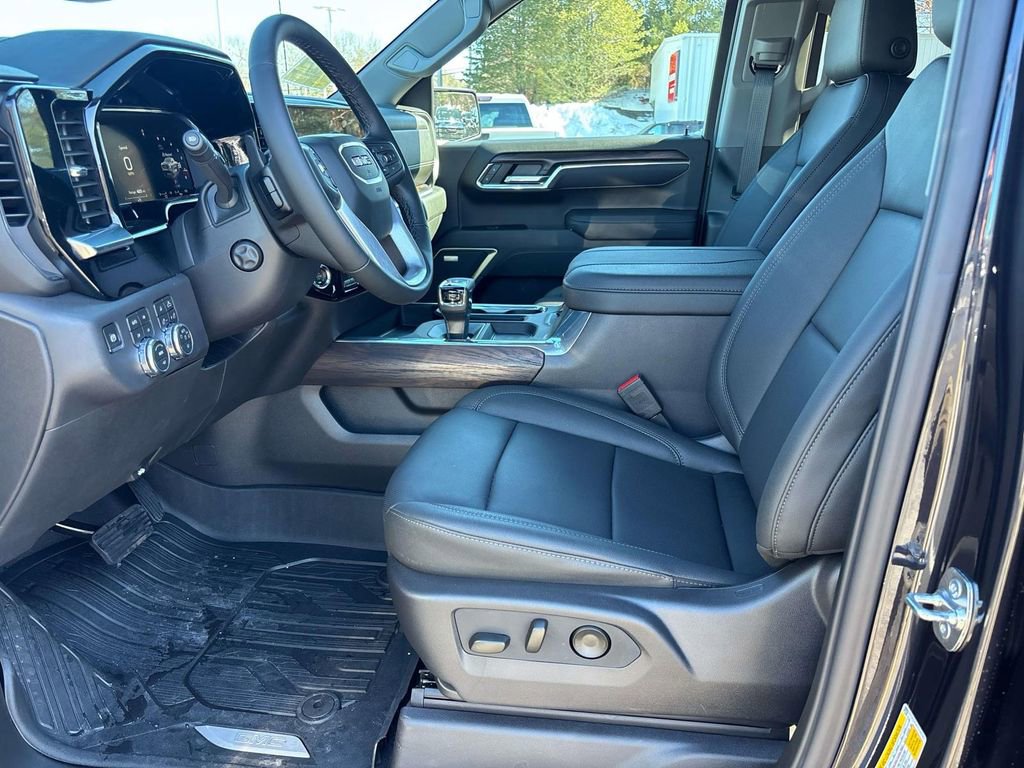 New 2026 GMC Sierra 1500 SLT w/ SLT Premium Plus Package image 8