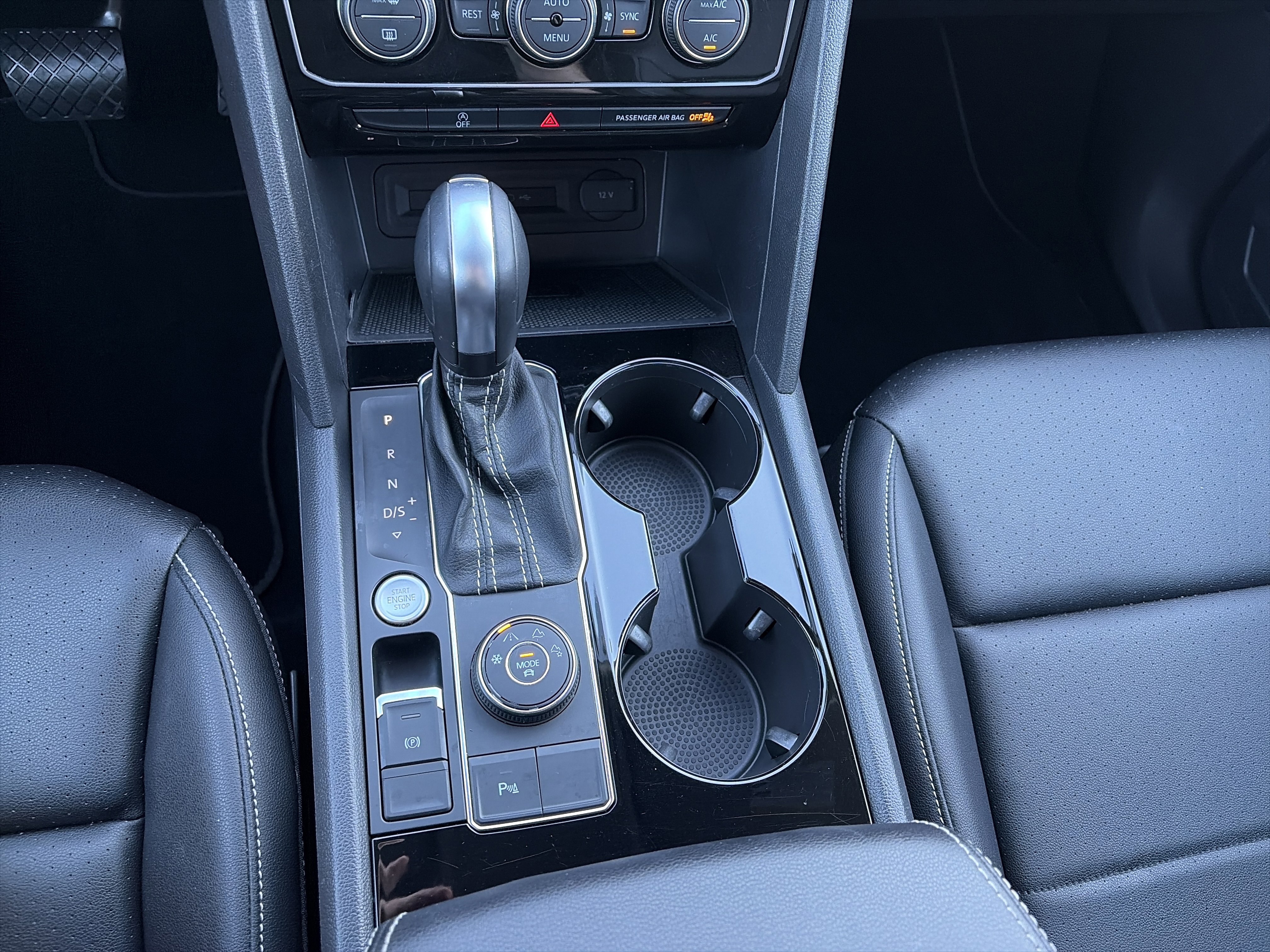 Used 2023 Volkswagen Atlas SE w/ Panoramic Sunroof Package image 22