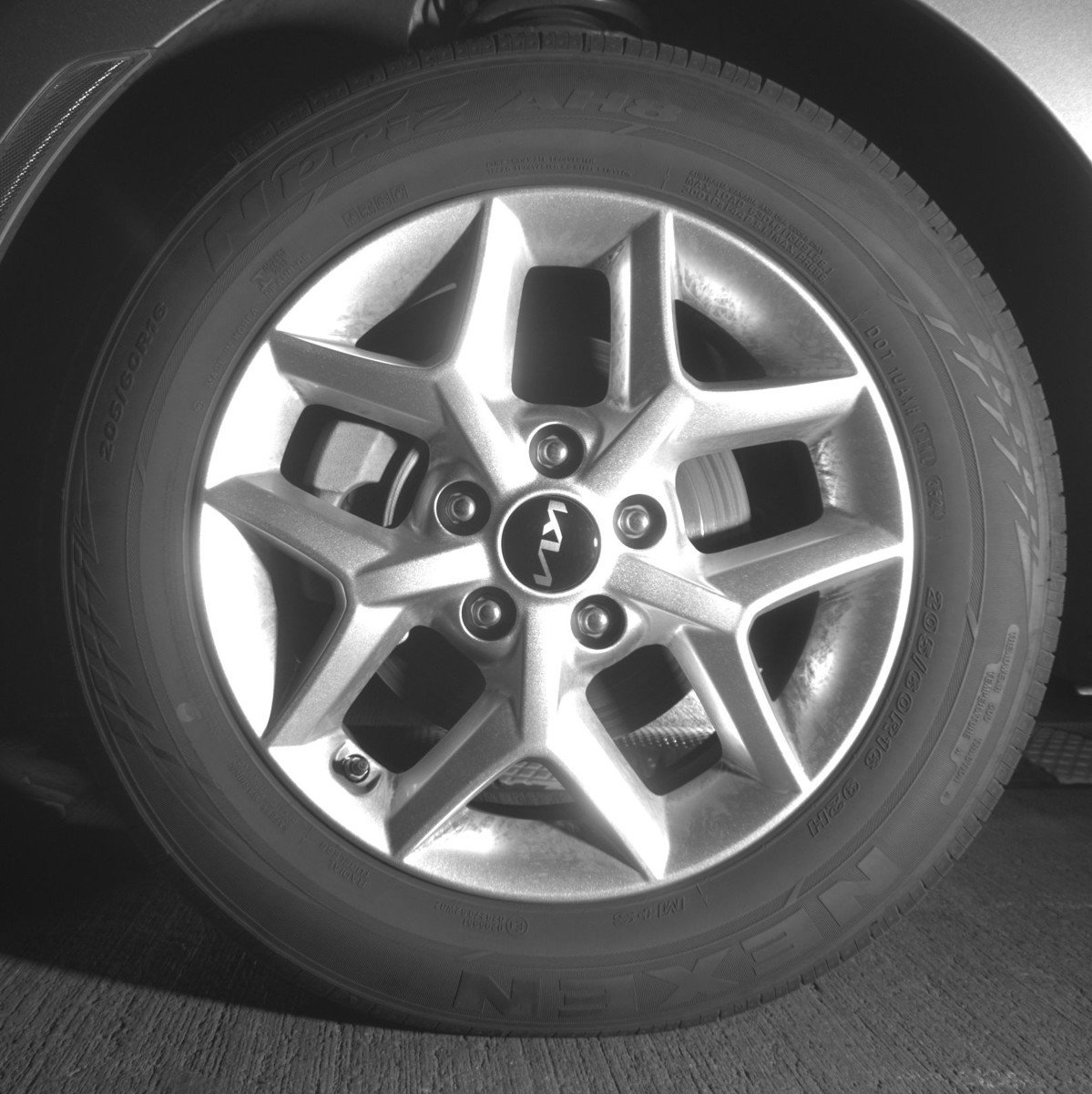 Used 2025 Kia Soul LX w/ LX Technology Package FWD image 12