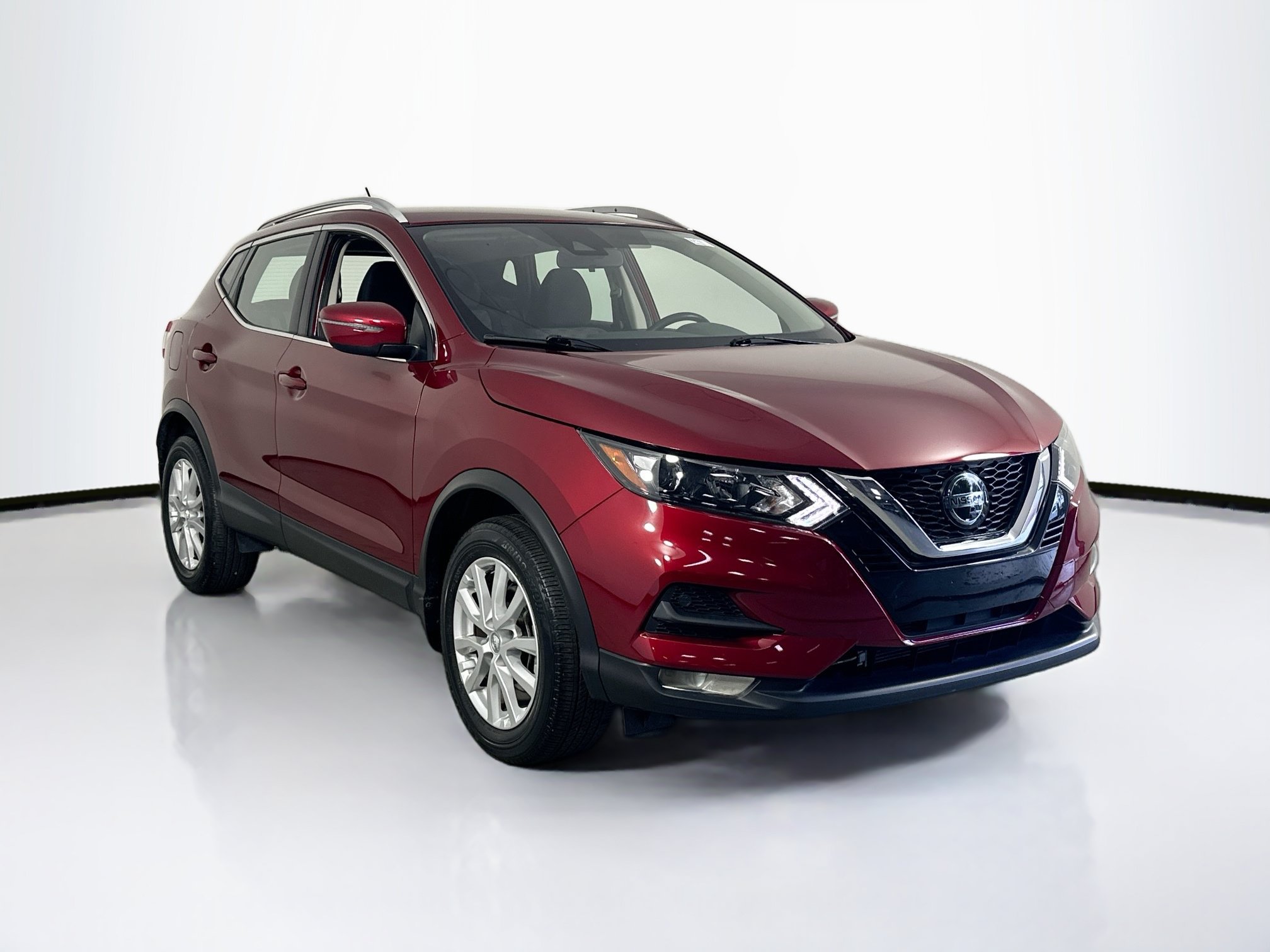 Used 2022 Nissan Rogue Sport SV FWD image 3