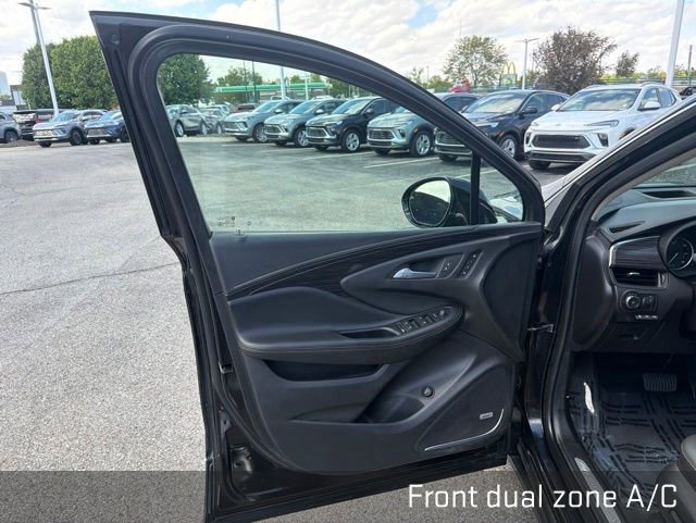 Used 2017 Buick Envision Premium w/ Driver Confidence Package AWD/4WD image 28