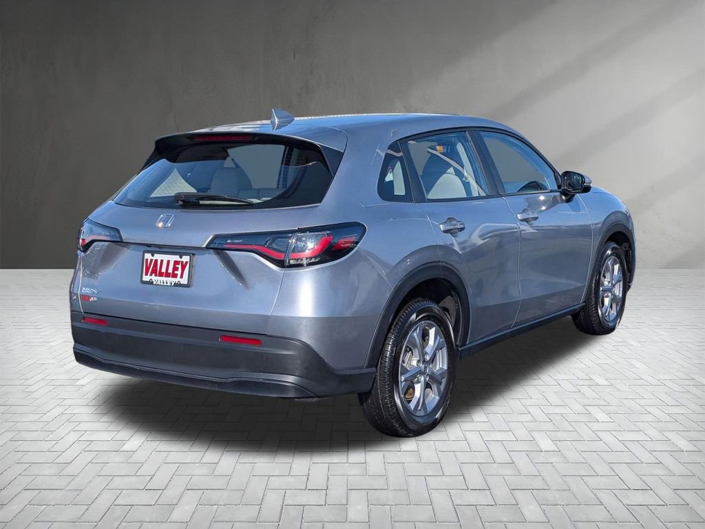 Used 2025 Honda HR-V LX image 8