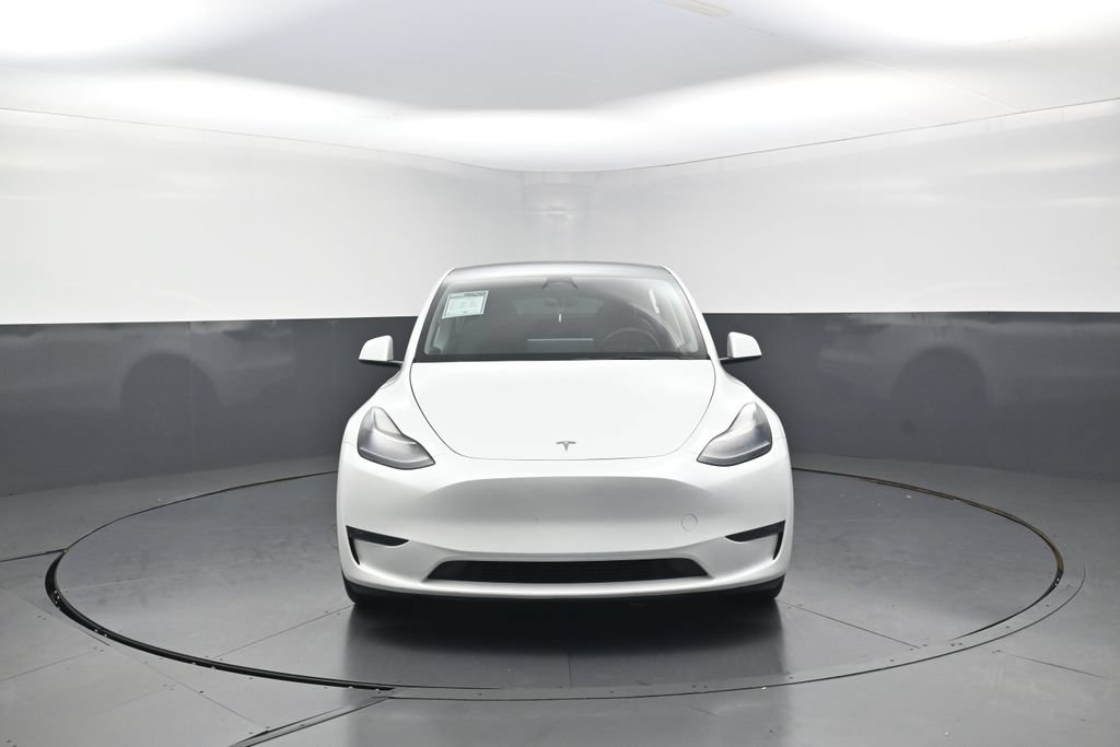 Used 2023 Tesla Model Y Performance AWD/4WD image 2