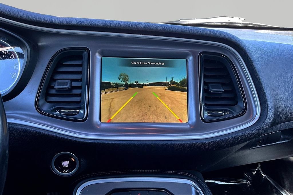 Used 2019 Dodge Challenger SXT RWD image 11