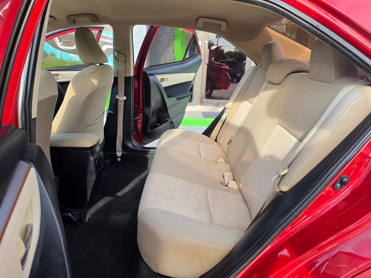 Used 2014 Toyota Corolla LE FWD image 19