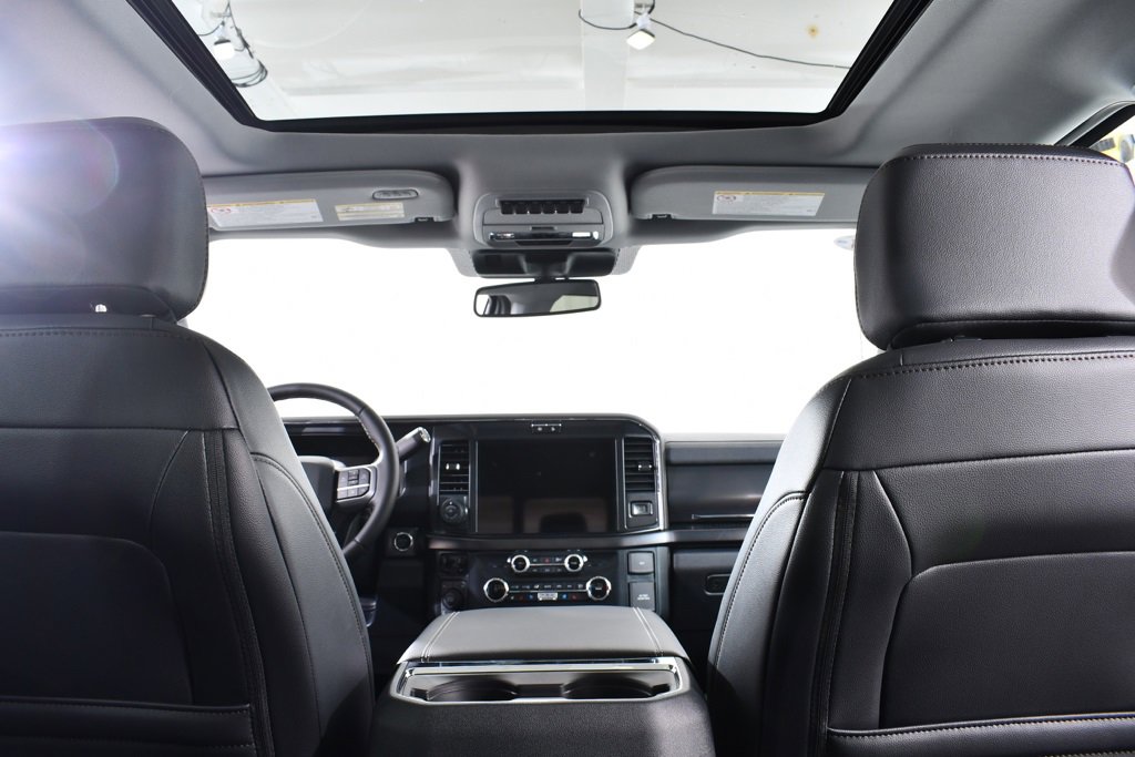 New 2026 Ford F350 Lariat w/ Black Appearance Package image 17