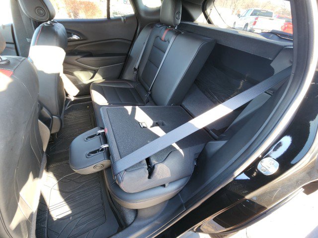 Used 2024 Chevrolet Trax RS w/ Sunroof Package image 20