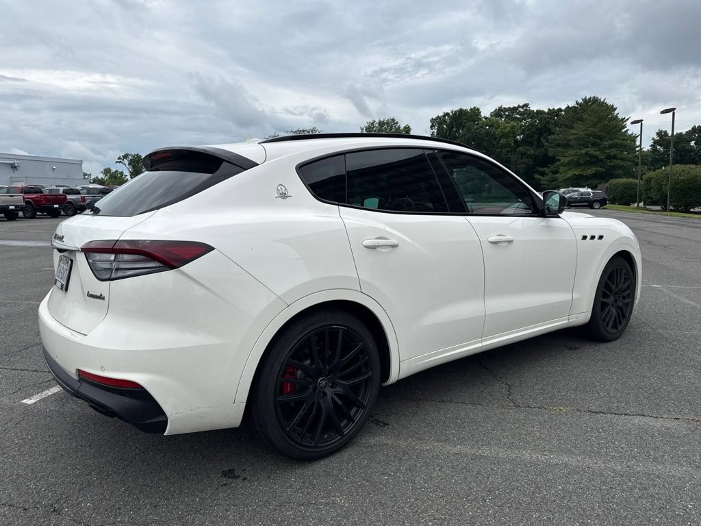 Used 2021 Maserati Levante S AWD/4WD image 4