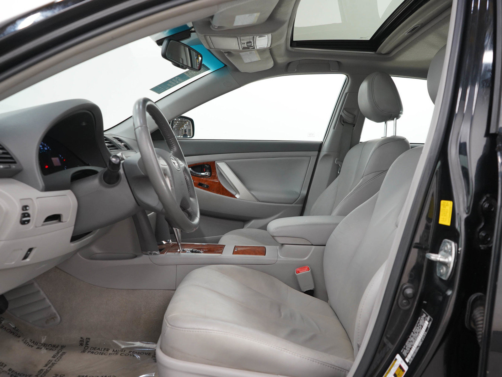 Used 2011 Toyota Camry XLE w/ XLE Extra-Value Pkg #1 FWD image 20