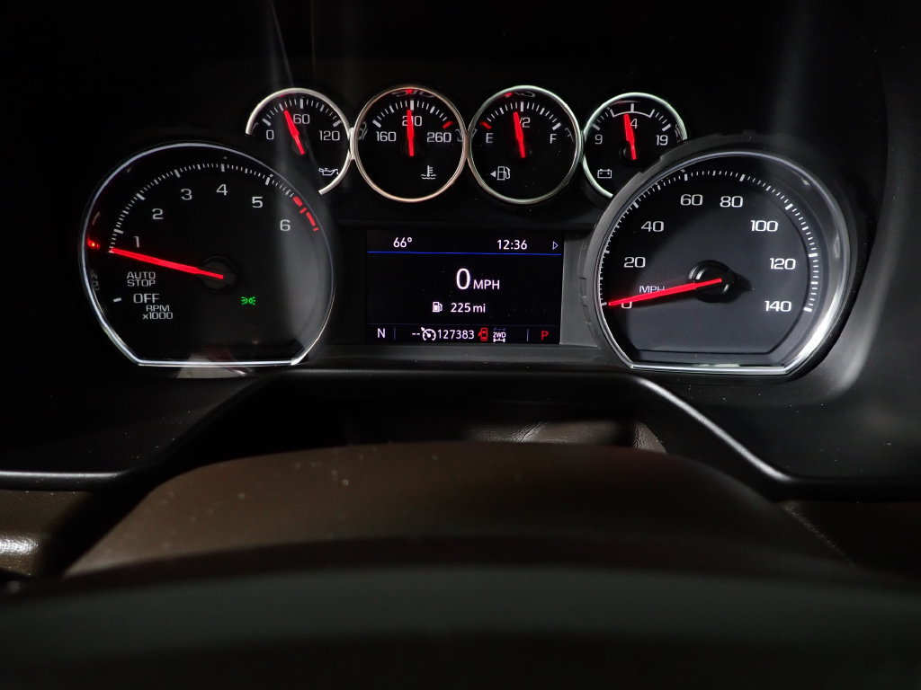 Used 2021 Chevrolet Suburban LT AWD/4WD image 29