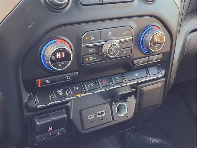 Used 2021 Chevrolet Silverado 3500 LT w/ Texas Edition image 13