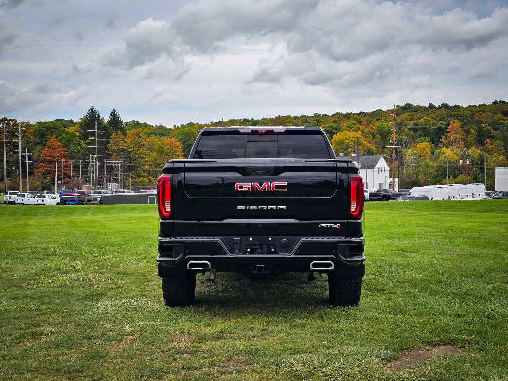 Used 2020 GMC Sierra 1500 AT4 w/ AT4 Premium Package AWD/4WD image 6