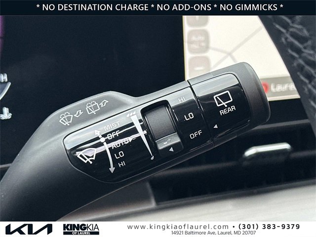 Used 2025 Kia Sportage EX image 12