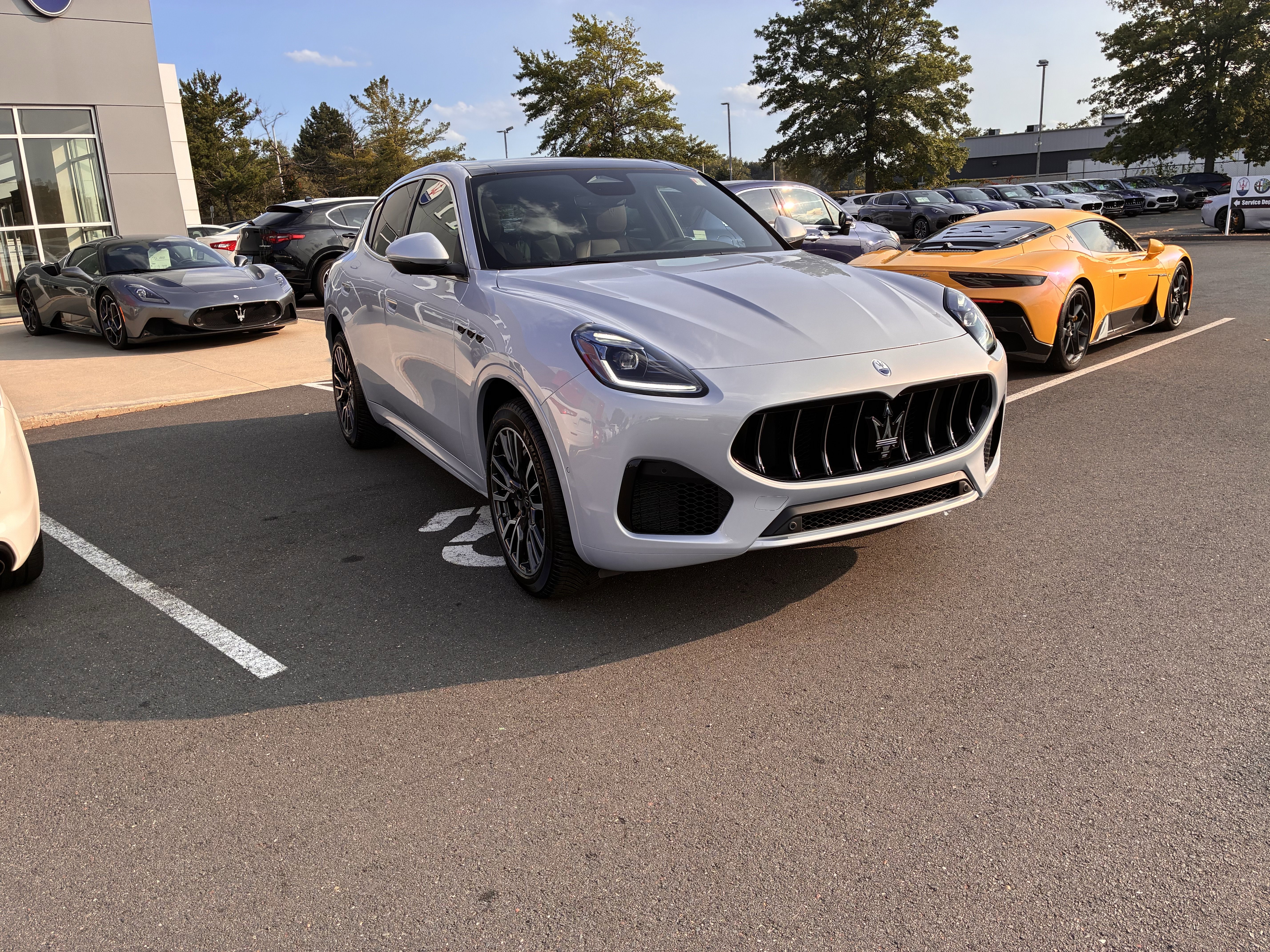 New 2025 Maserati Grecale GT image 4