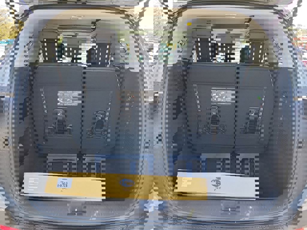 New 2026 Kia Carnival SX image 14