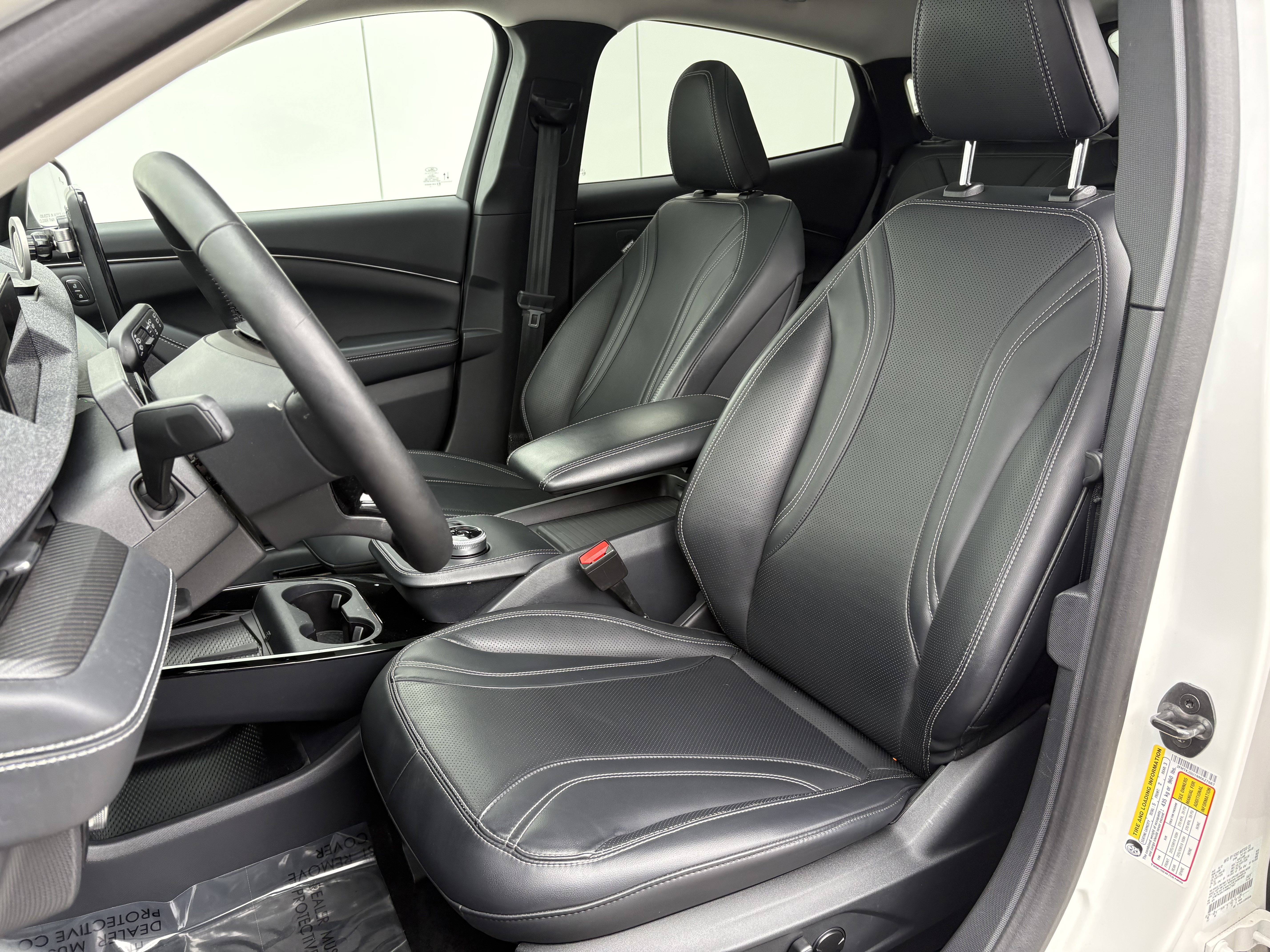 Used 2022 Ford Mustang Mach-E Premium image 11