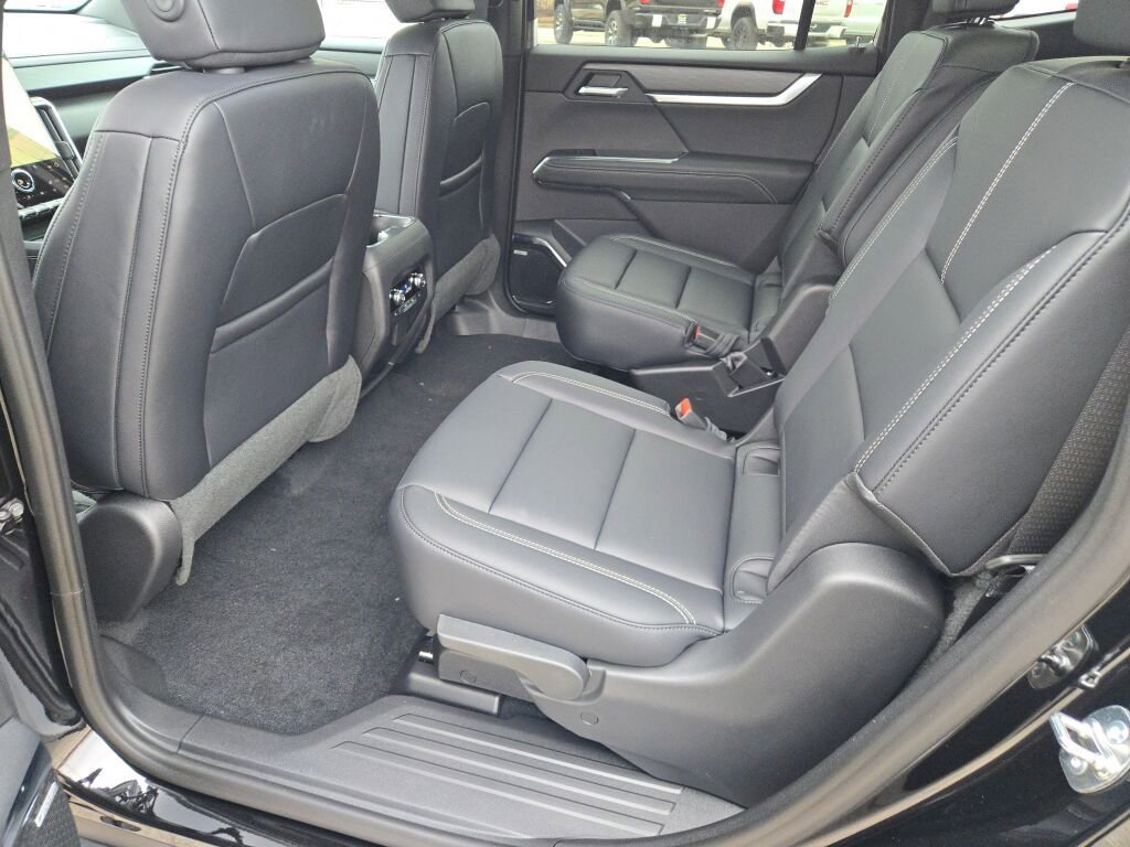 New 2026 GMC Acadia Elevation w/ Elevation Premium Package AWD/4WD image 16