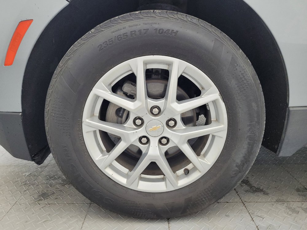 Used 2023 Chevrolet Equinox LT w/ LPO, Floor Liner Package AWD/4WD image 31