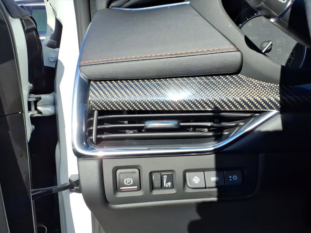 Certified 2023 Cadillac XT4 Sport w/ Technology Package image 22