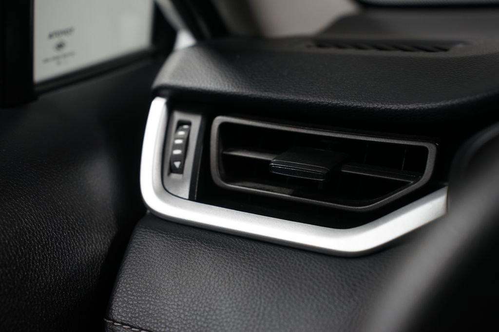 Certified 2024 Toyota RAV4 XLE image 25