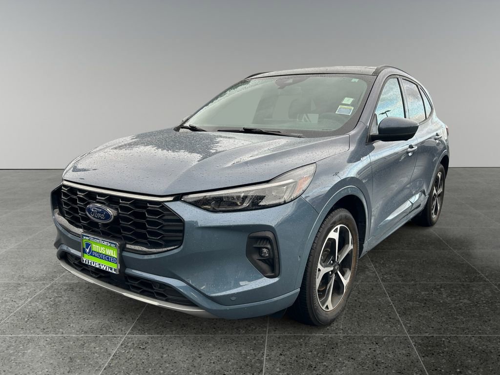 Used 2024 Ford Escape ST-Line Elite w/ Premium Technology Package image 4