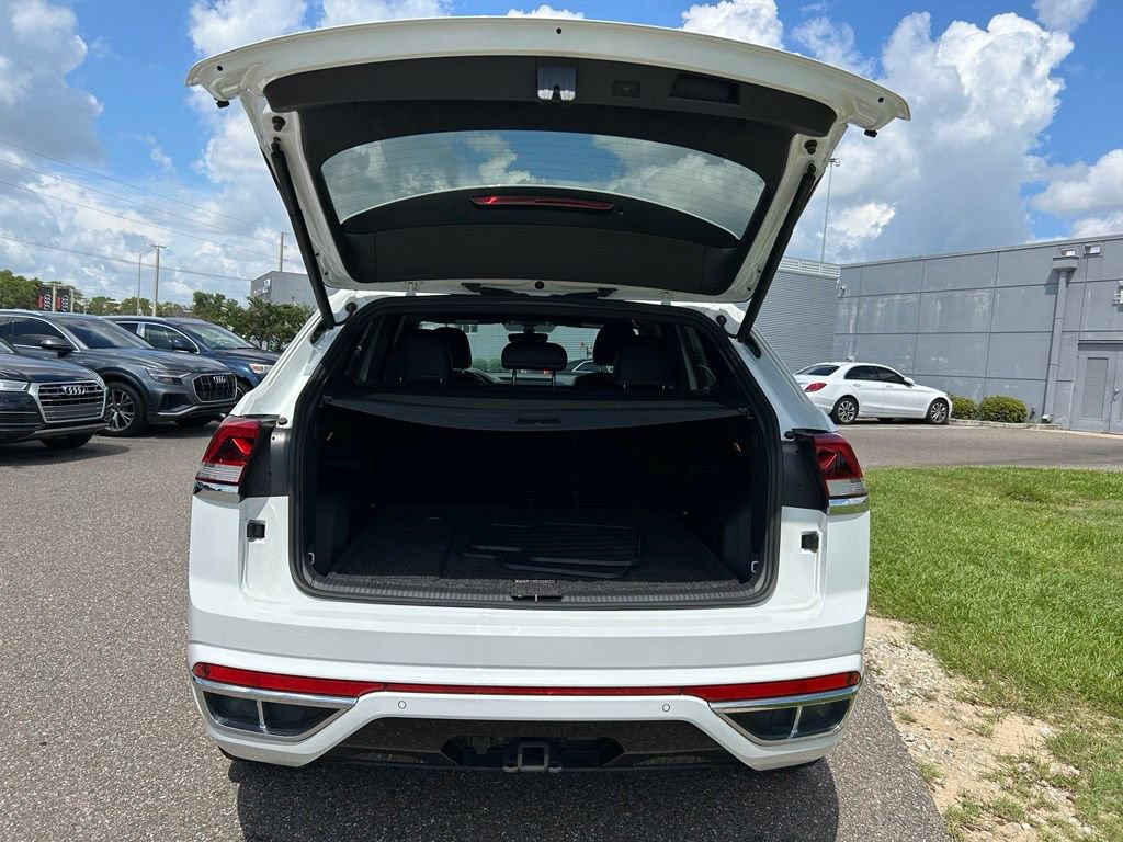 Used 2021 Volkswagen Atlas Cross Sport SE w/ Panoramic Sunroof Package FWD image 47