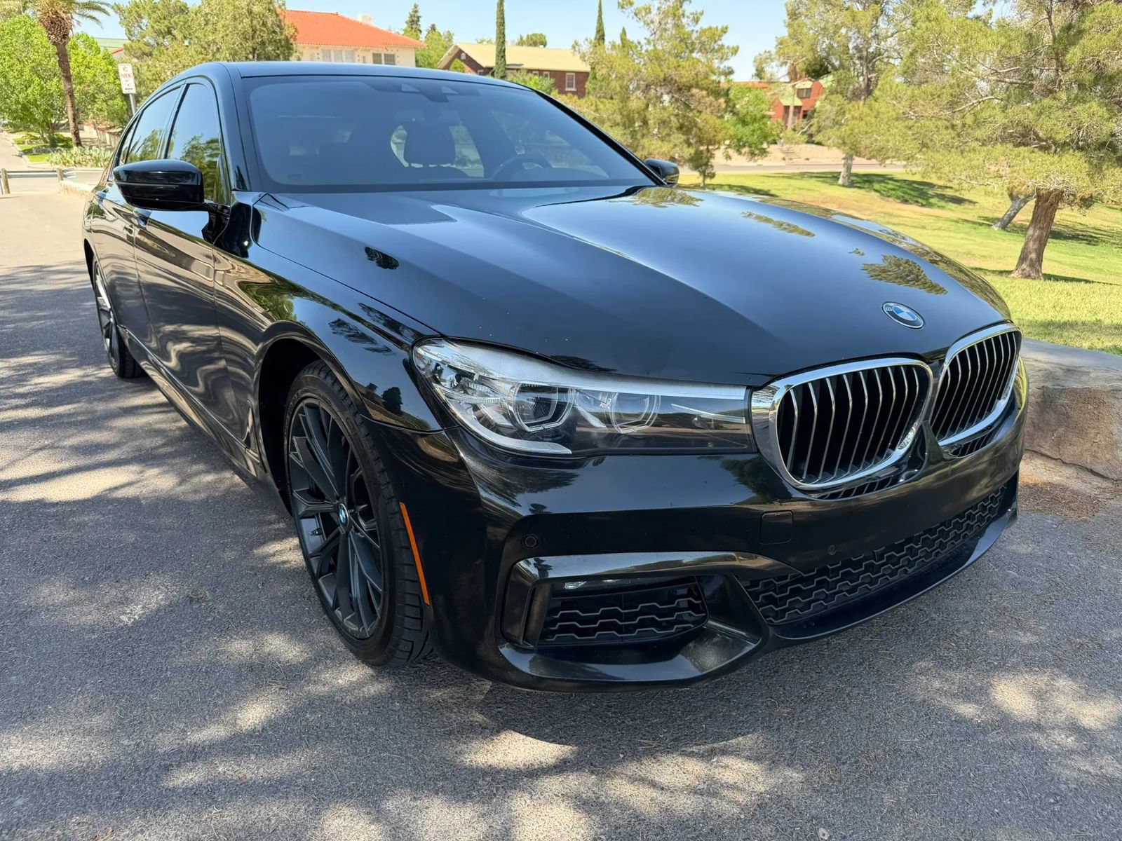 Used 2019 BMW 740i xDrive w/ M Sport Package AWD/4WD image 7