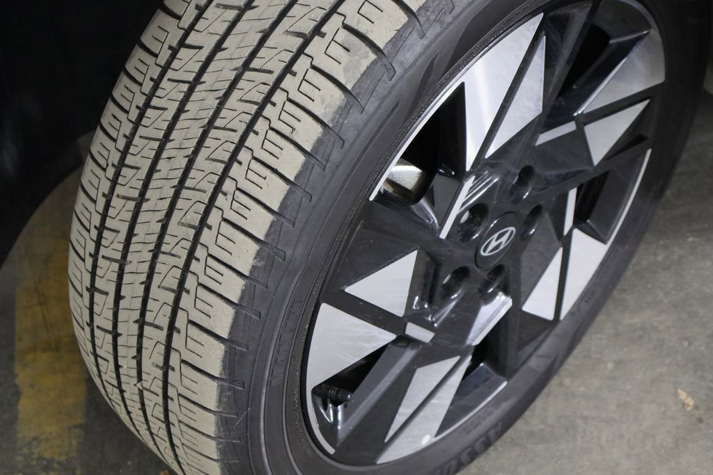 Used 2025 Hyundai Kona SEL image 40