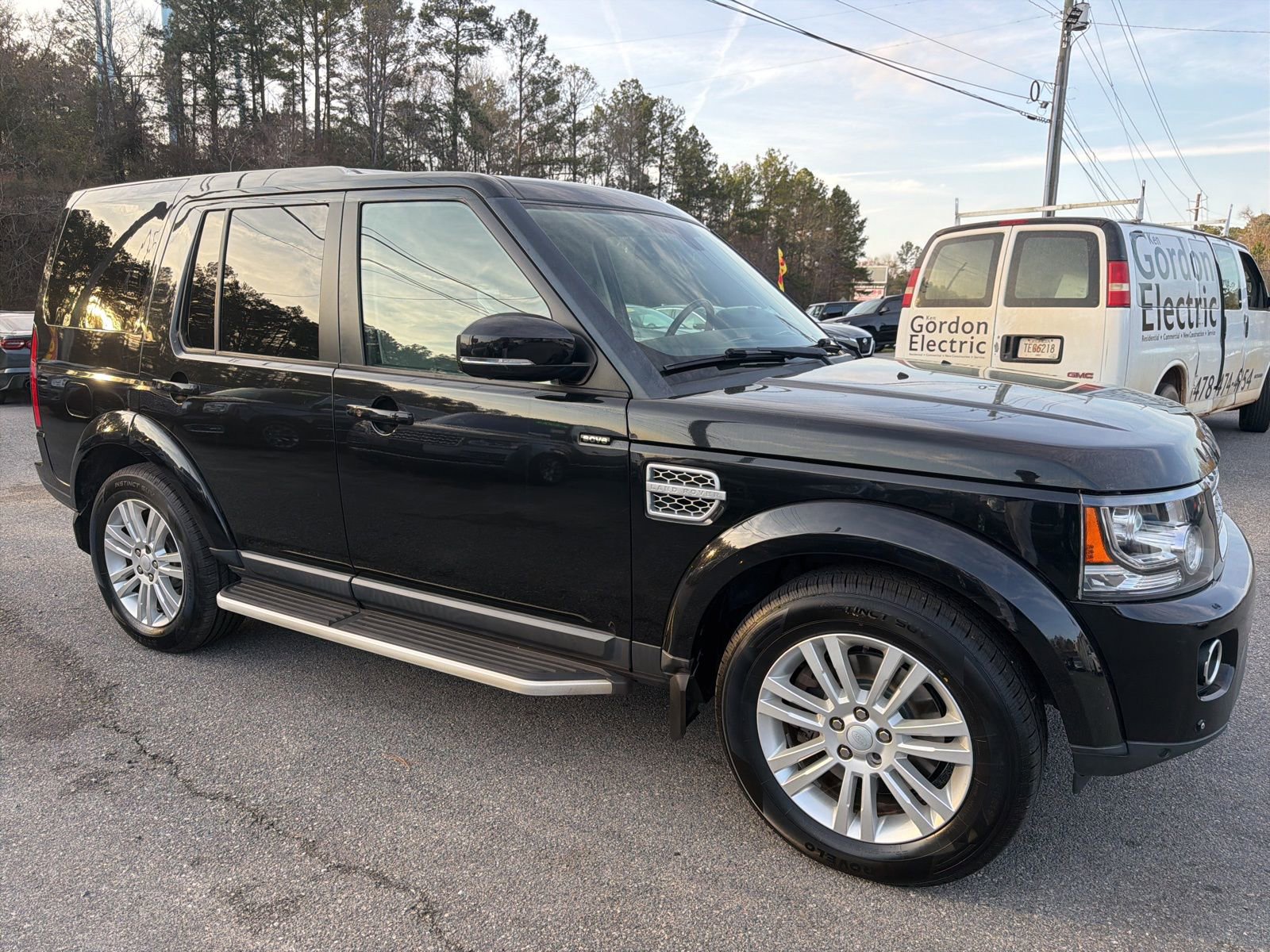 Used 2016 Land Rover LR4 HSE LUX image 3