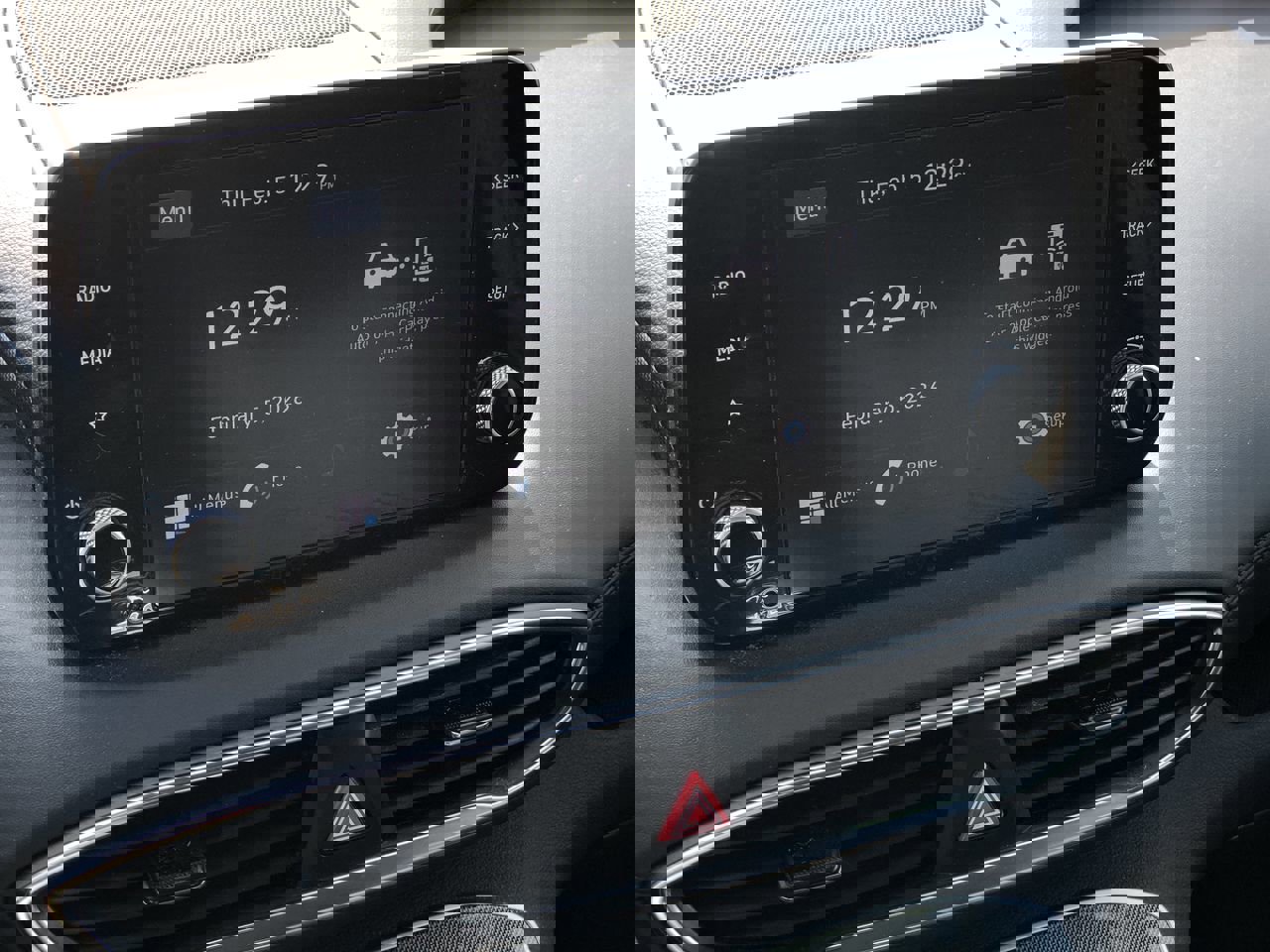 Used 2023 Hyundai Santa Fe SE w/ Cargo Package image 19