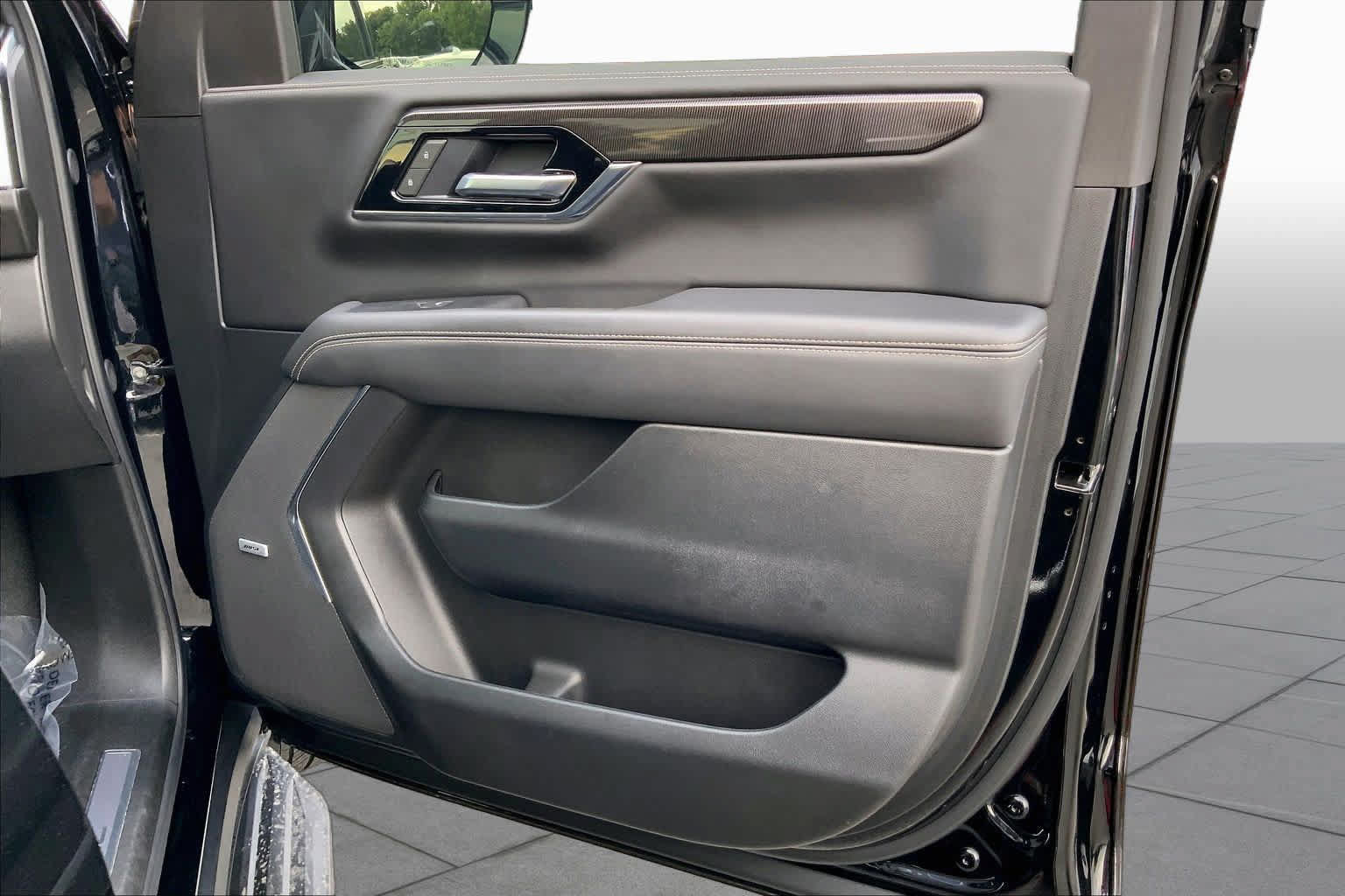 Used 2025 GMC Yukon Elevation AWD/4WD image 20