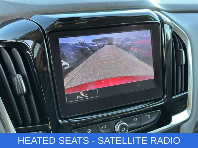 Used 2020 Chevrolet Traverse LT w/ Driver Confidence II Package image 4
